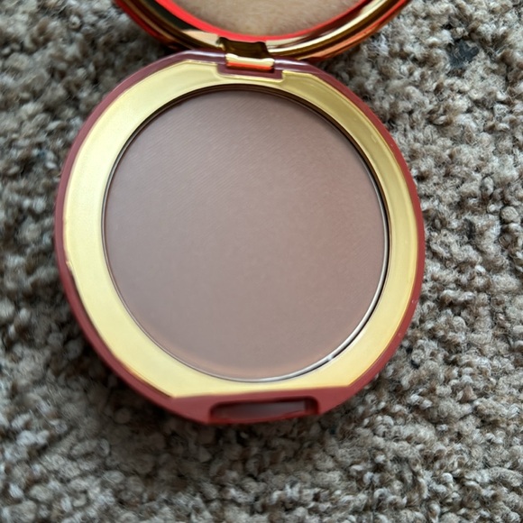 New never used cashmere powder Deep Bronze - Picture 4 of 5